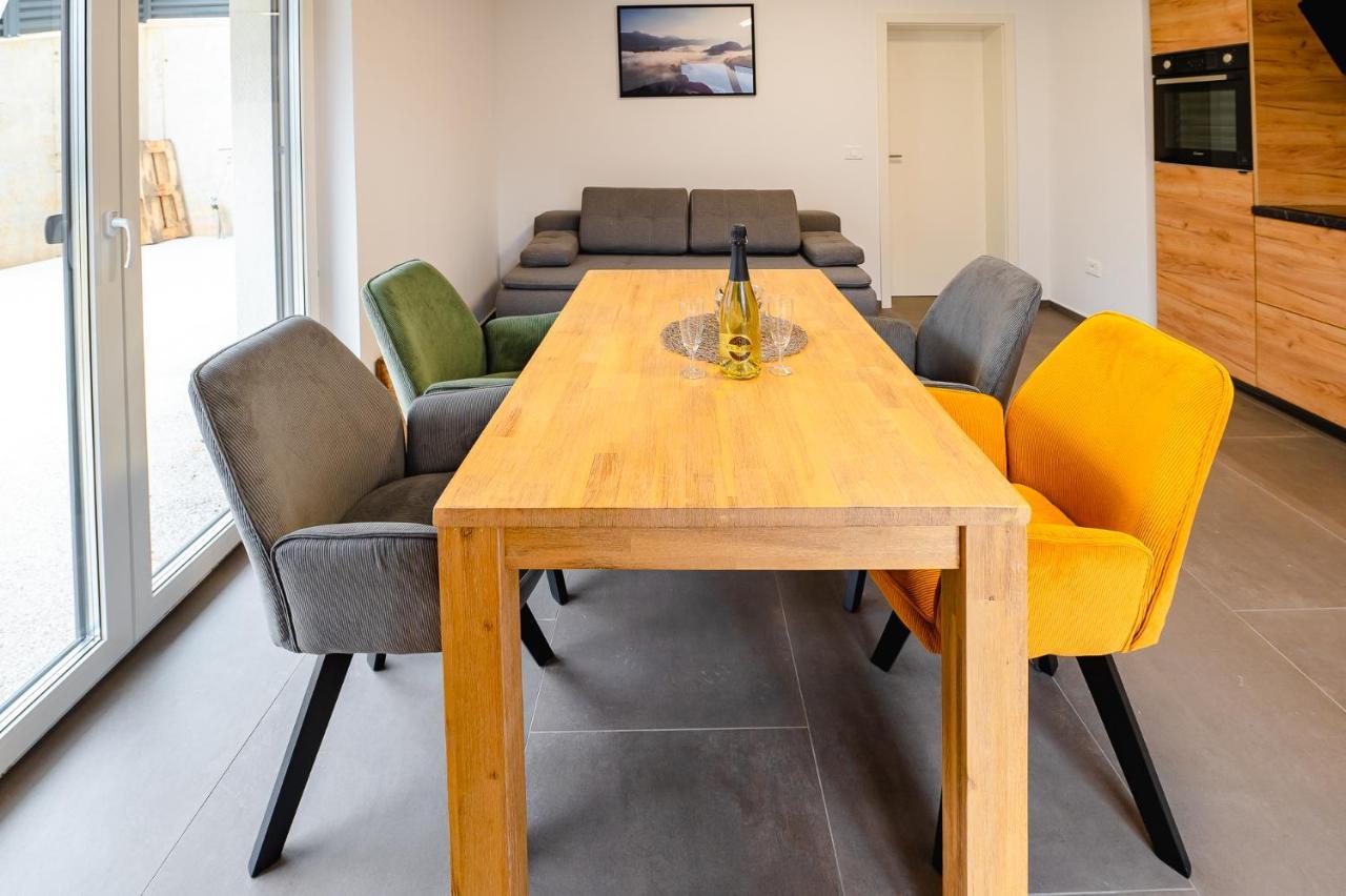 Apartments Luxury Ad Jesenice Zewnętrze zdjęcie