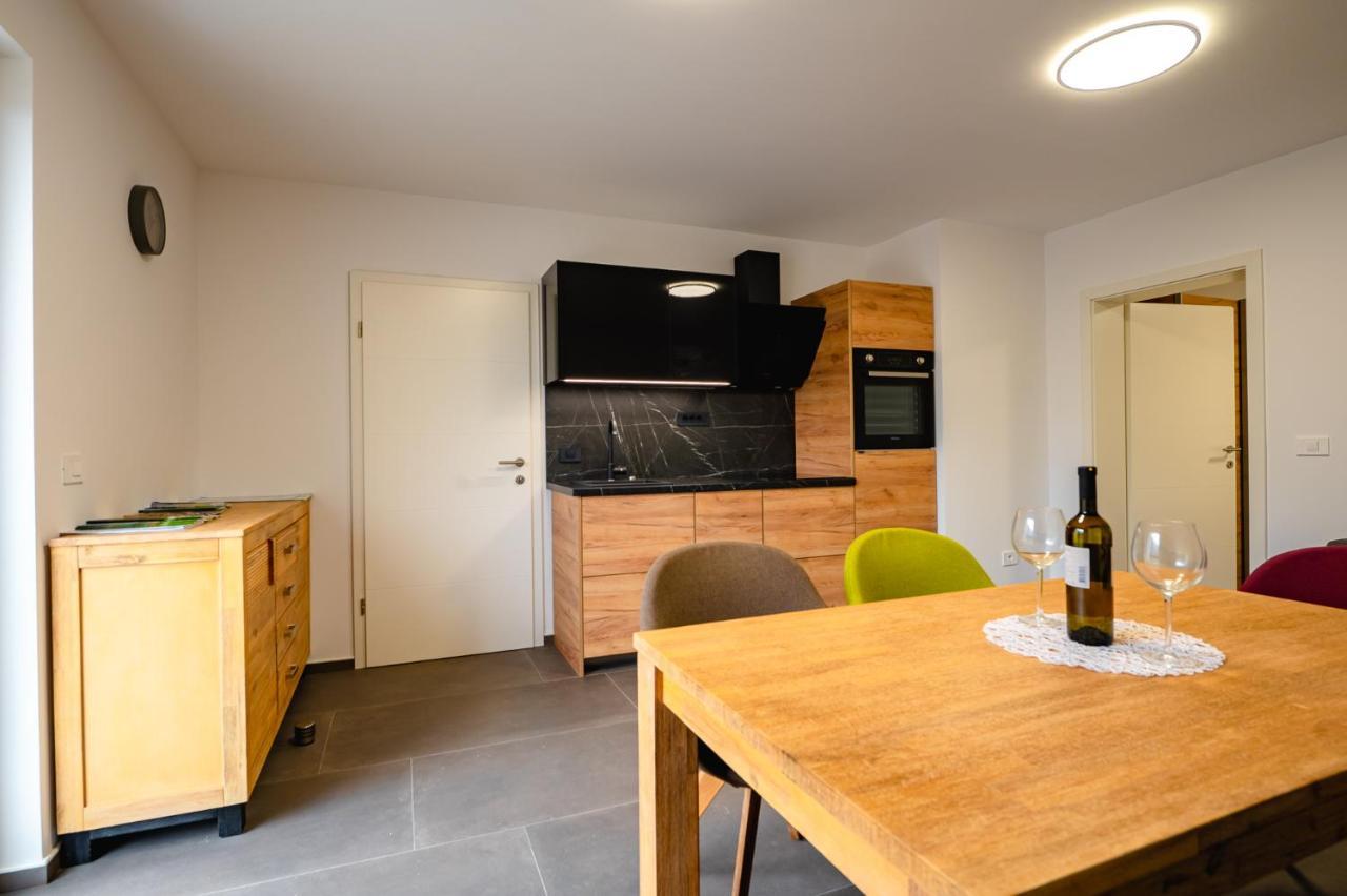 Apartments Luxury Ad Jesenice Zewnętrze zdjęcie