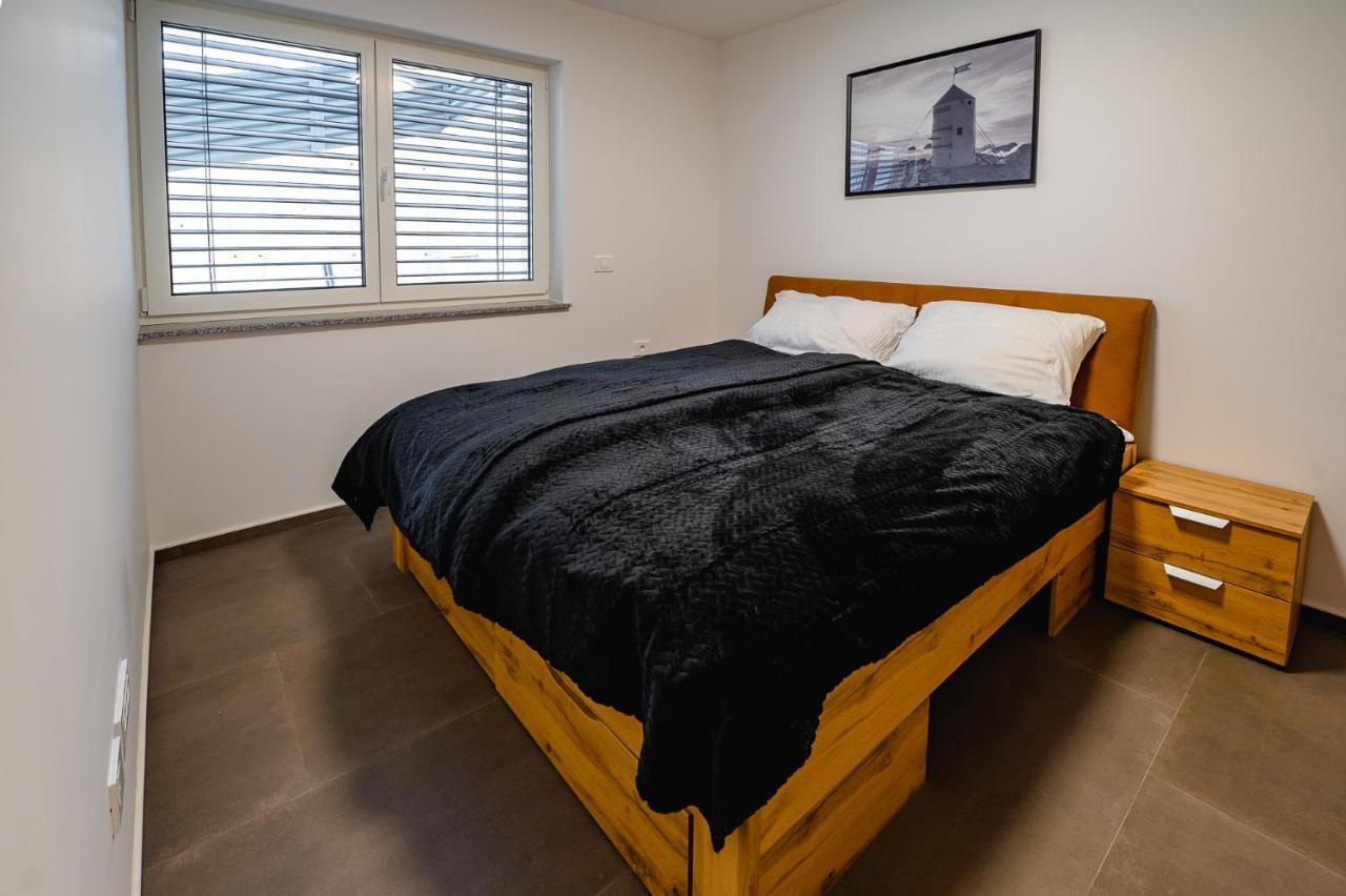 Apartments Luxury Ad Jesenice Zewnętrze zdjęcie
