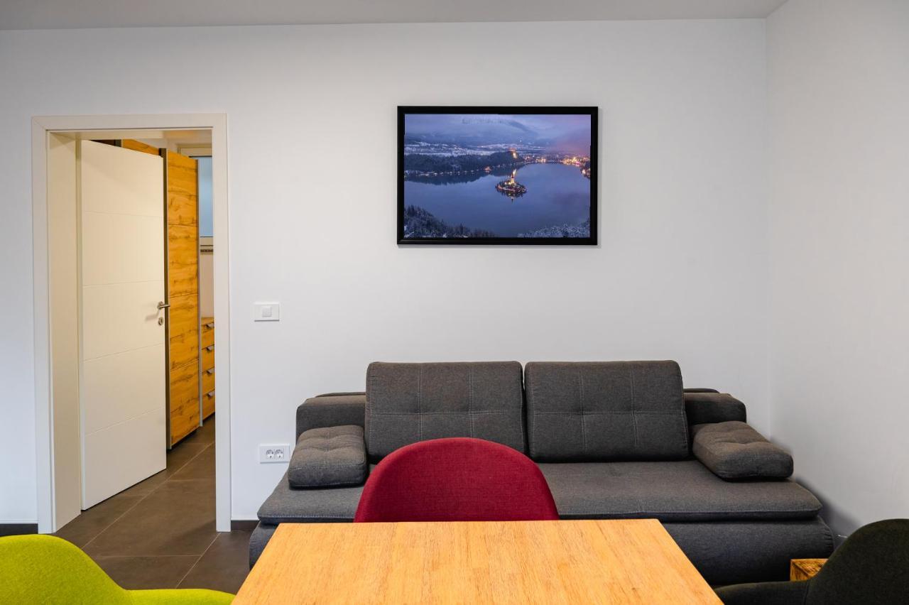Apartments Luxury Ad Jesenice Zewnętrze zdjęcie